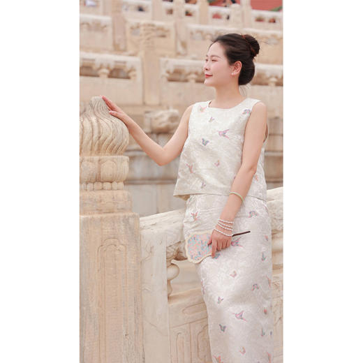 【抖音专属】陌上花开-套装（织金妆花-坎24704756-白露+半裙24706757-白露） 商品图3