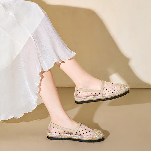 西遇网纱渔夫鞋女新款秋季法式波点草编透气平底一脚蹬单鞋V0047260 商品图1