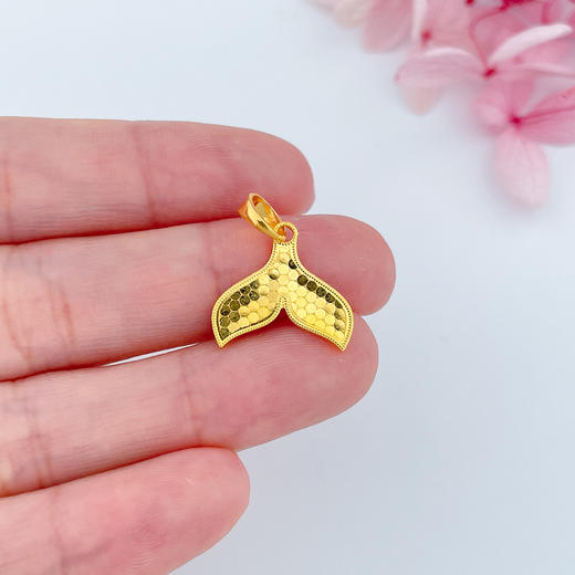 【限时克减150元】足金999.99 【精品】五9黄金CNC鱼鳞鱼尾吊坠(ACDZ00332)预售产品下单后不退款不退货不换货不补差价 商品图3