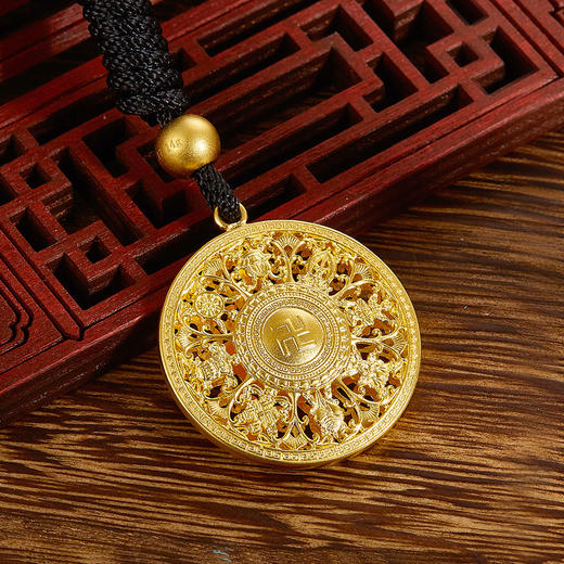 【限时克减150元】足金999 #八宝罗盘 #小红书 古法镂空福字八方祥瑞八宝罗盘吊坠(YGFDZ00106)（预售产品下单后不退款不退货不换货不补差价） 商品图1