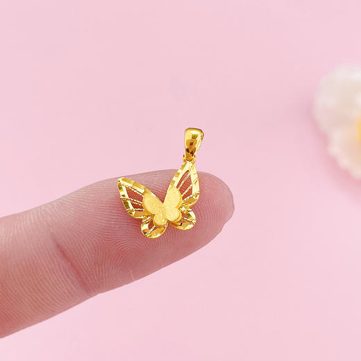 【限时7.5折】【定价黄金】足金999 #超轻 #九紫离火 (足金999字印)5G黄金镂空绕线蝴蝶吊坠(5GDZ00475)（预售产品下单后不退款不退货不换货不补差价） 商品图3