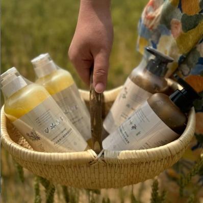 【芳疗师系列】【迷迭香侧柏植萃草本洗发水】纯天然，氨基酸+中草药 抑制头皮屑，增加血 供和营养，清爽头皮 商品图2