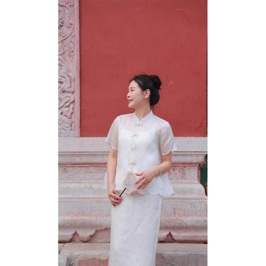 【抖音专属】白莲-套装（中式小衫23710321-莲瓣白+半裙23706322C-莲瓣白） 商品图5