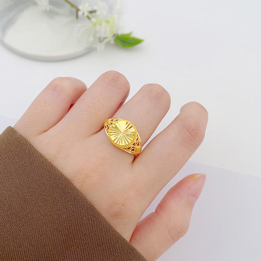 【限时克减150元】足金999.9 活口镂空戒指车花仿钻圆形女戒(AF010JZ00157)（预售产品下单后不退款不退货不换货不补差价 商品图2