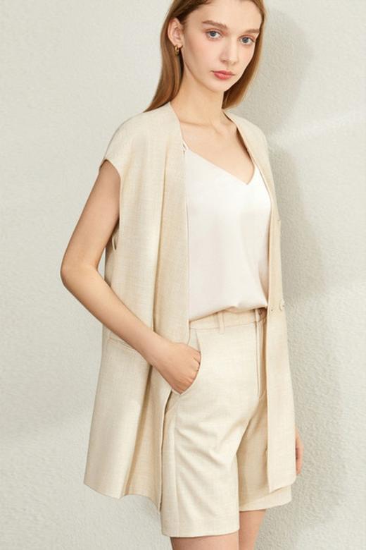 AMII/艾米 V领配腰带马甲休闲短裤套装 12512 商品图3