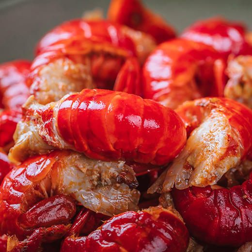 渔人小胖吮指龙虾尾 肉 口嫩鲜爽多汁 壳軟腮浄腹美 鲜香过瘾多囗味可选 25 分享0g/盒(每盒约30-36粒) 商品图3