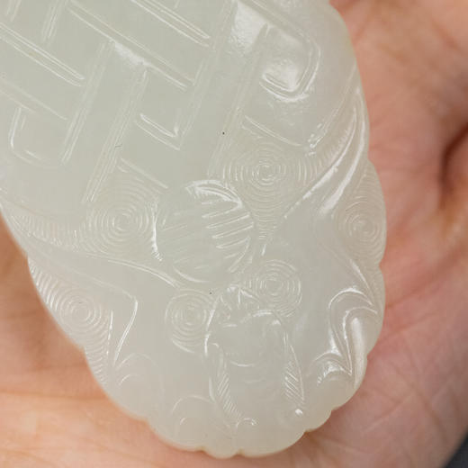 清 玉雕盘长纹佩 商品图3