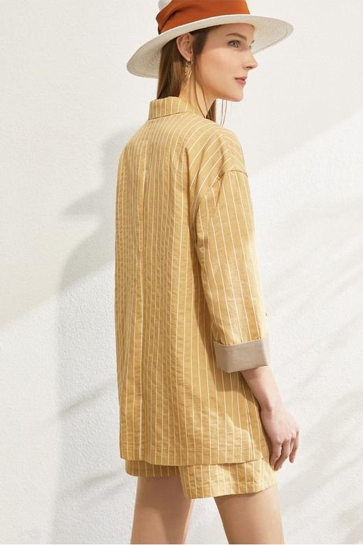 AMII/艾米 宽松条纹翻领西装休闲短裤套装 13008 商品图3