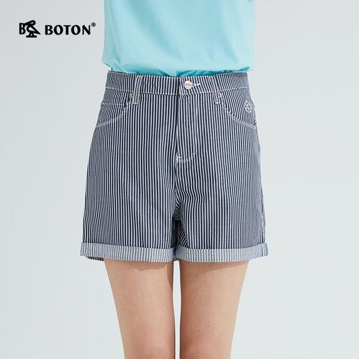 【第2件半价！尾货清仓不退换】波顿宽松版竖条纹休闲短裤女装外穿夏季时尚百搭显瘦纯棉中裤热裤LF612221 商品图1