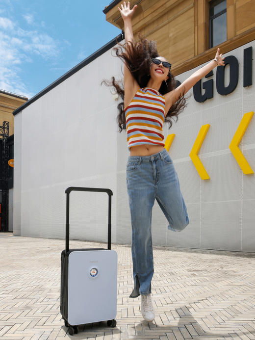 TUPLUS 途加【平衡趣玩】 20/24寸态度箱中置宽拉杆旅行箱 商品图4