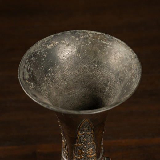 清 铜鎏金兽面纹出戟花觚 商品图2