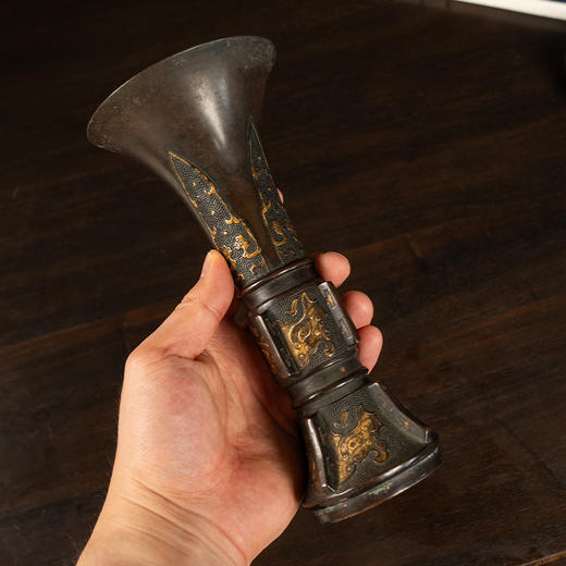 清 铜鎏金兽面纹出戟花觚 商品图1