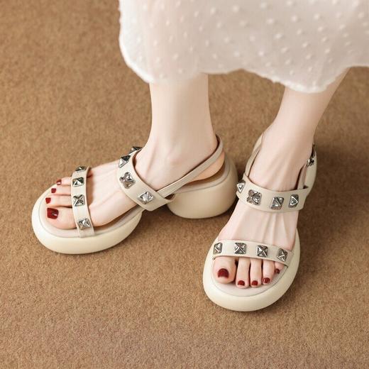 【预售5天】里外全皮粗跟圆头搭扣防水台一字带铆钉凉鞋牛皮欧韩时尚高跟鞋潮YMT&MT-325 商品图1