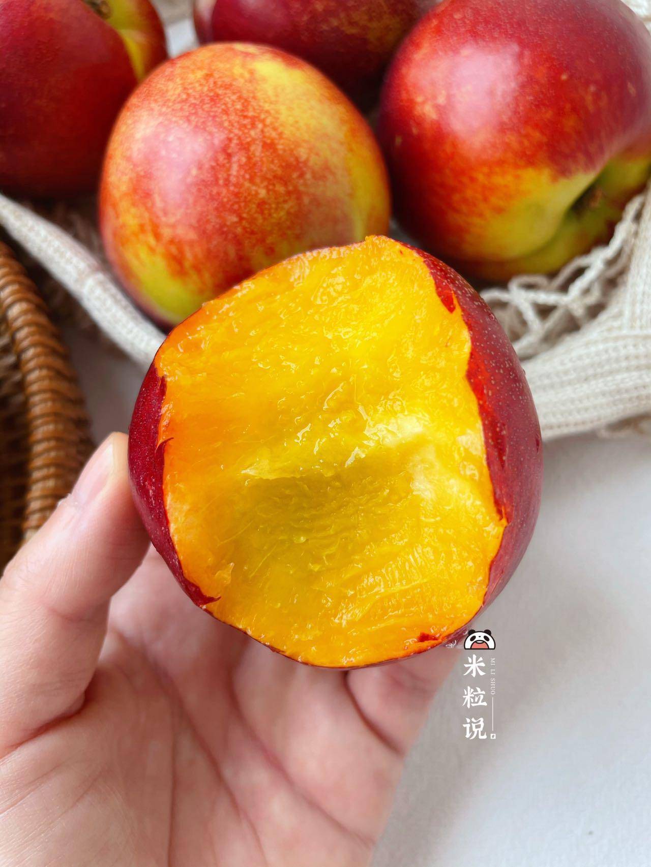 上午11点下架【沂蒙黄金油桃/麻点露天红油桃】肉质紧实,硬吃脆甜