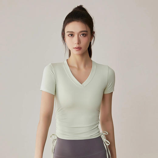【限时秒】YOGACODE【火树银花系列】2024 春夏瑜伽服上衣短袖褶皱收腰休闲运动上衣 DST802 商品图1