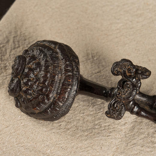 清 紫檀木雕灵芝如意 商品图2