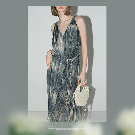 【限时秒杀】COCOBELLA手工扎染压褶吊带裙度假风连衣裙附串珠腰带FR7055 商品图1