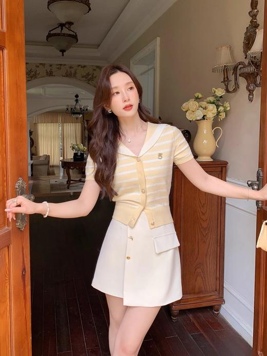 张心子【香芒甜茶】海军领减龄条纹针织上衣女夏季新款法式polo衫 U2406016 商品图9