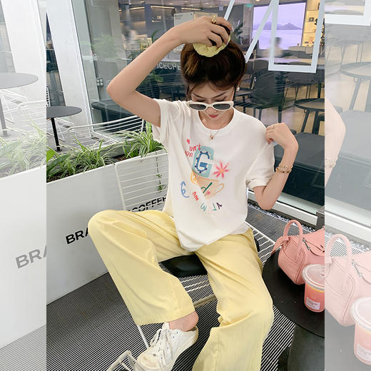 <曾小咸推荐>【奶奶糯糯】杯子字母印花白色T恤+裤子 商品图1