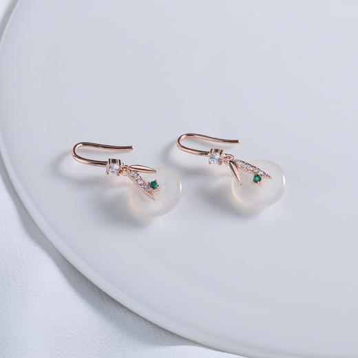 【宏艺珠宝】林栖见玉 新中式白玉髓简约复古高级感耳饰·银s925耳饰 商品图3