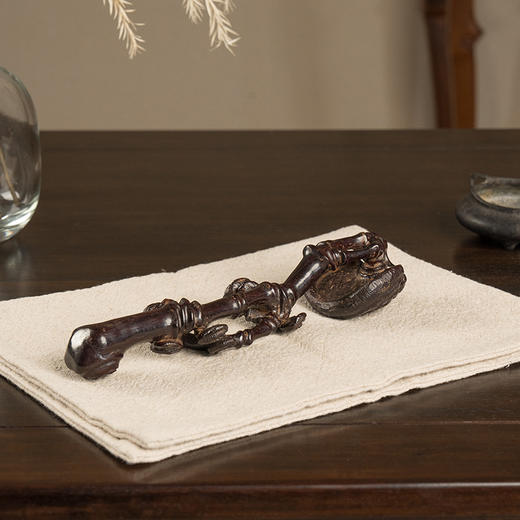 清 紫檀木雕灵芝如意 商品图1