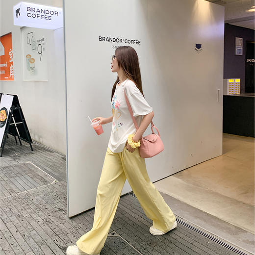 <曾小咸推荐>【奶奶糯糯】杯子字母印花白色T恤+裤子 商品图2