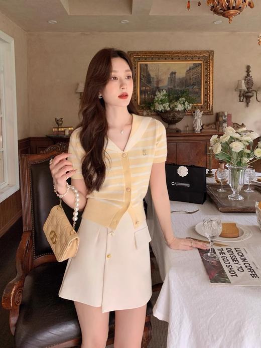 张心子【香芒甜茶】海军领减龄条纹针织上衣女夏季新款法式polo衫 U2406016 商品图4