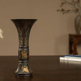 清 铜鎏金兽面纹出戟花觚