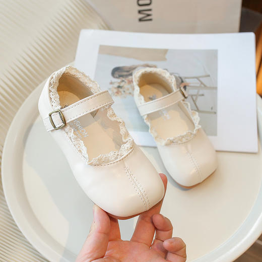 【新款韩版皮鞋，时尚单鞋爆款】2024春秋新款女童皮鞋 韩版软底软面 时尚单鞋 网红爆款 小中童跳舞鞋-QQ 商品图5