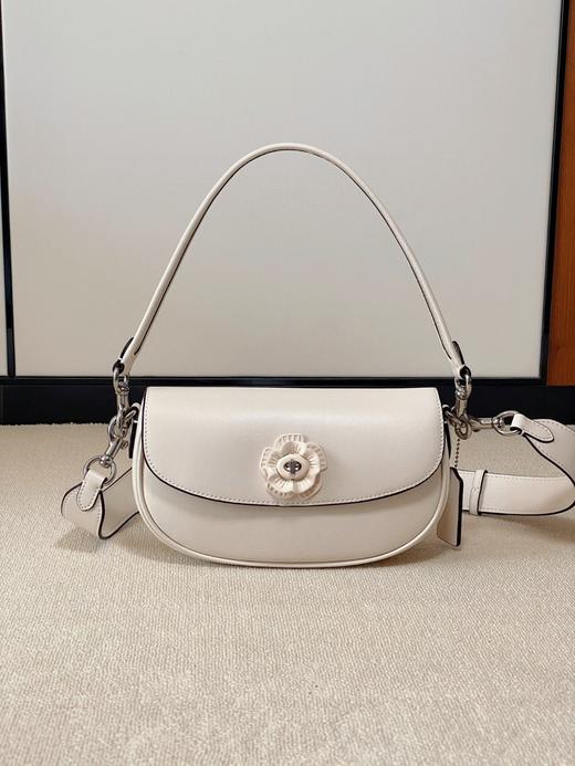 蔻家2024新款包包女山茶花玫瑰单肩斜挎包白月光马鞍包腋下小包 商品图3