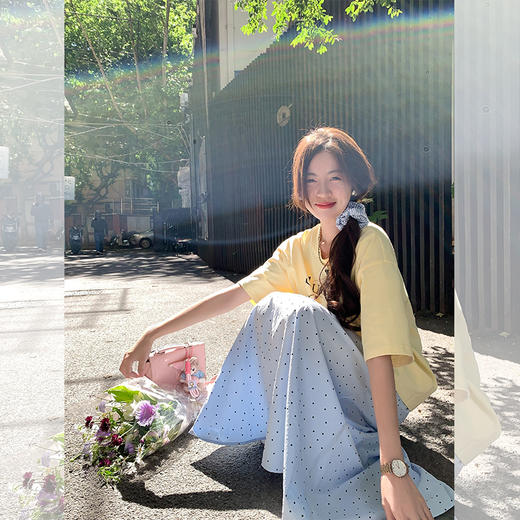 <曾小咸推荐>【甜甜软糖】黄色印花字母短袖T恤+半裙 商品图1