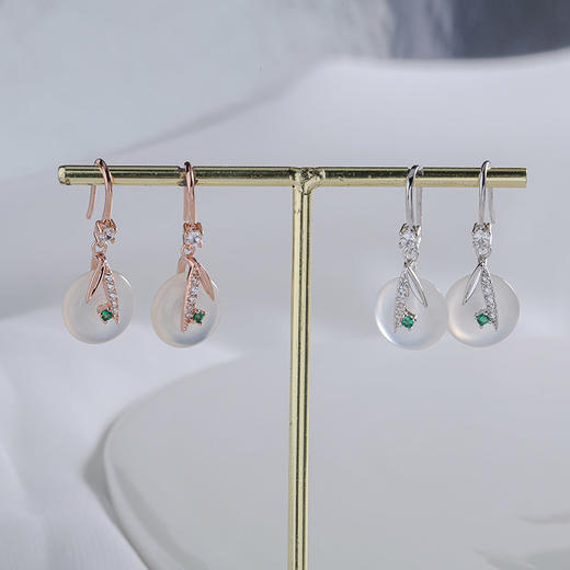 【宏艺珠宝】林栖见玉 新中式白玉髓简约复古高级感耳饰·银s925耳饰 商品图5