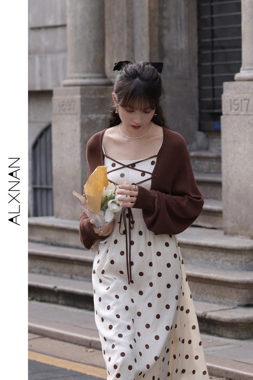【65折秒杀】鹿向南《秋日野餐》波点吊带连衣裙女秋季气质裙子LXN266130 商品图6