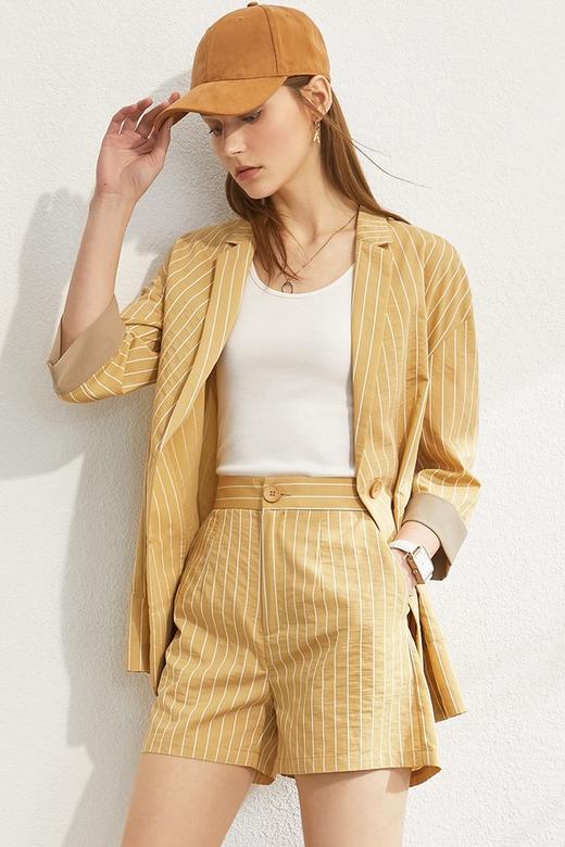 AMII/艾米 宽松条纹翻领西装休闲短裤套装 13008 商品图7