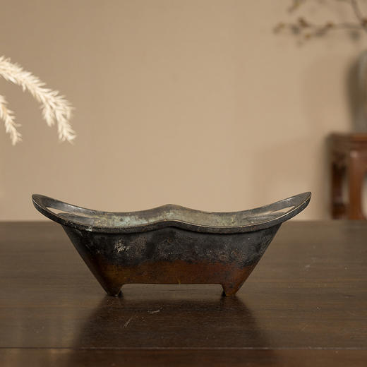 清 铜元宝形香炉 商品图0