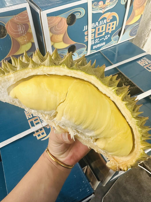 【树上熟榴莲】泰国空运 树熟 高品质金枕榴莲，不抹药催熟，自然成熟，最原味的树熟味道，香味更足！ 商品图0