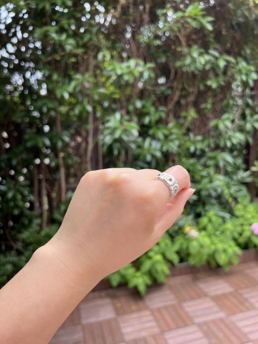 原材百分百 雏菊带钻开口戒指 除了没logo就是圆正 略微偏小 商品图12