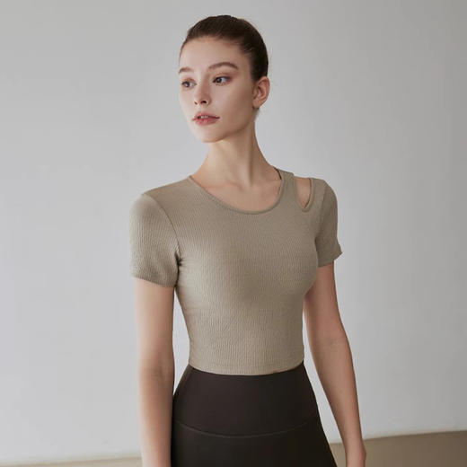 【限时秒】YOGACODE【火树银花系列】2024 罗纹运动上衣半固定胸垫健身服短袖T恤DST865 商品图3