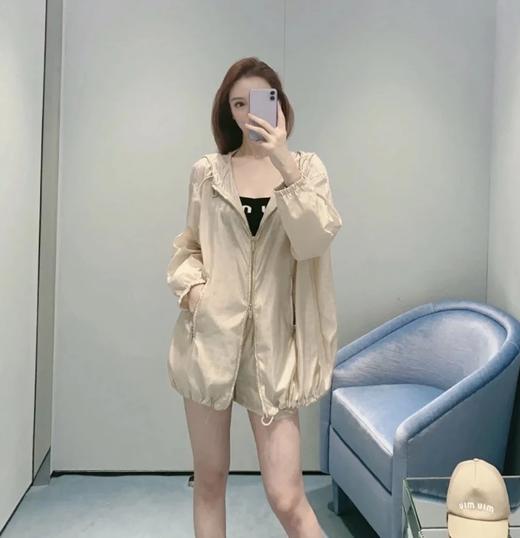 杏色预售10天 重磅渠道  miu防晒套装  宽松版型  皮肤风衣/防晒衣 防晒短裤 商品图2