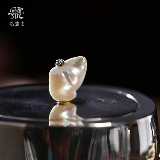 鹤鼎堂闻天系列游遨急须錾刻积玉堆金（银色）（缺货） 商品图3