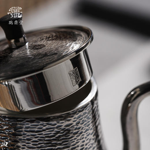 鹤鼎堂闻天系列乔岳急须横纹（银色）（缺货） 商品图1