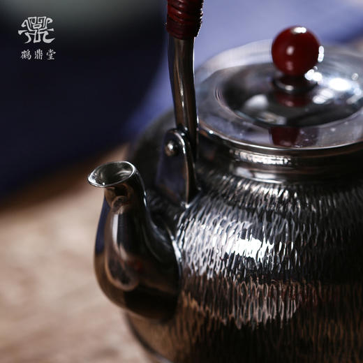 鹤鼎堂闻天系列望月急须竖纹錾刻腰线（银色）（缺货） 商品图3