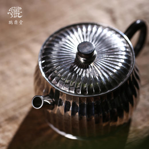 鹤鼎堂闻天系列芄兰茶人款急须镜面（银色）（缺货） 商品图1