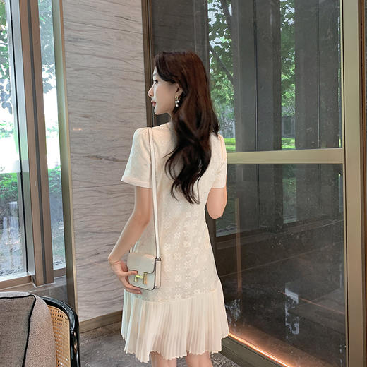 [奢姿轻奢系列]压褶雪纺连衣裙大码女装夏季新款胖妹妹蕾丝裙子8942890058【1】 商品图3