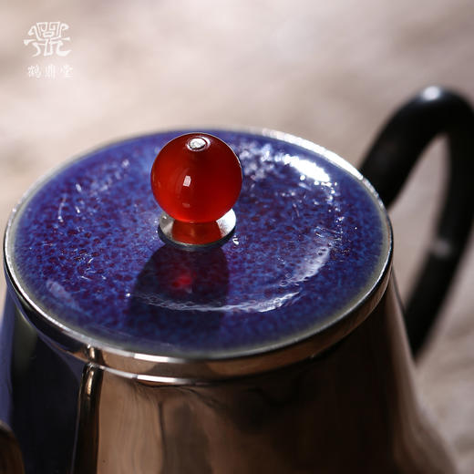 鹤鼎堂闻天系列乔岳急须錾刻山水钧瓷盖（银色）（缺货） 商品图2