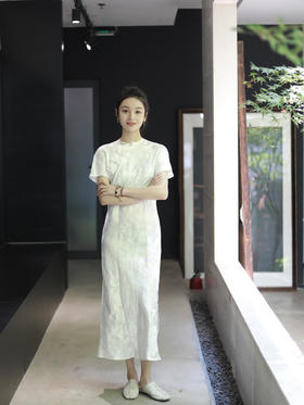 微瑕秒杀| 盛唐牡丹 |花篮硕果丝麻短袖旗袍裙[特价品]](特殊商品不退不换)