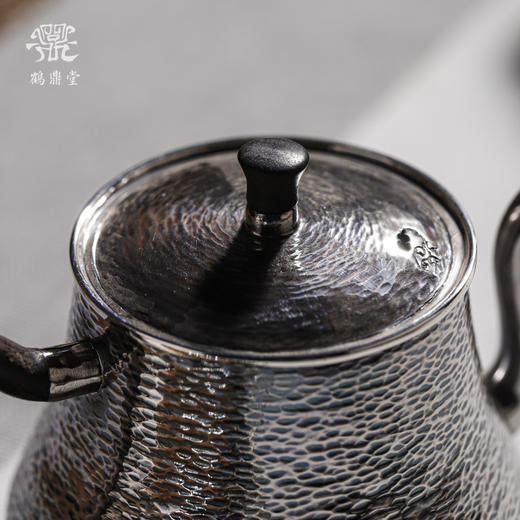 鹤鼎堂闻天系列乔岳急须横纹（银色）（缺货） 商品图4