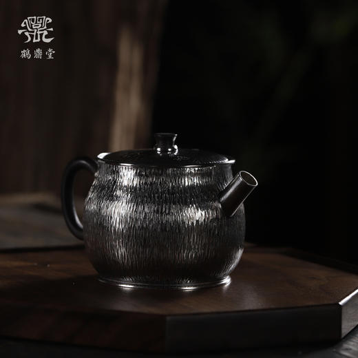 鹤鼎堂闻天系列芄兰急须竖纹（银色）（缺货） 商品图0