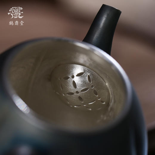 鹤鼎堂闻天系列由庚急须槌目纹(银色) （缺货）由庚急须镜面(灰青)（缺货） 商品图1