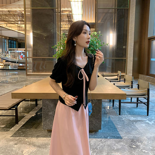 【清仓超15天不保价】奢姿2025年夏季新款大码女装收褶方领裙子胖妹妹撞色假两件连衣裙3042800719【1】 商品图0